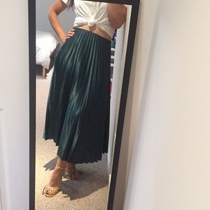 Zara Emeraud Green Pleated Skirt